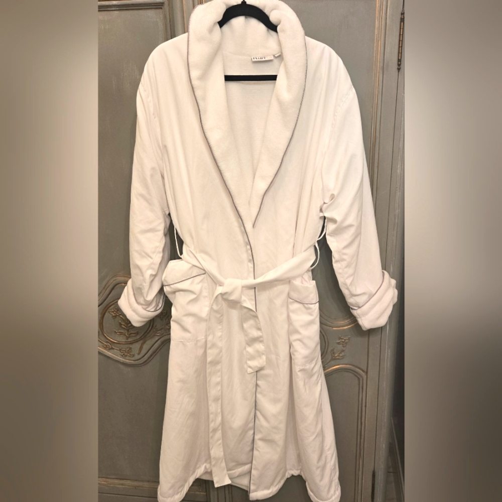 FluffCo Luxury Hotel Lounge Bathrobe